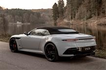 阿斯顿·马丁 DBS