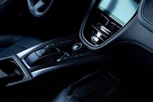 阿斯顿·马丁 DBX