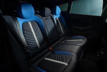 阿斯顿·马丁 DBX