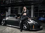 暗黑350Z邂逅冷面女郎 力量感爆棚