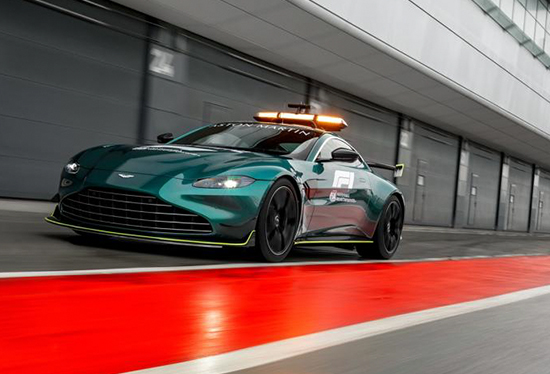 压着f1赛车跑赛事安全车究竟是何方神圣