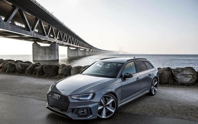 全新奥迪rs4avant水泥灰比rs6更高性价比