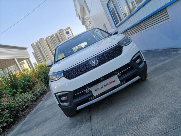 长安cs55轻年版到店实拍 到底年轻在哪里?