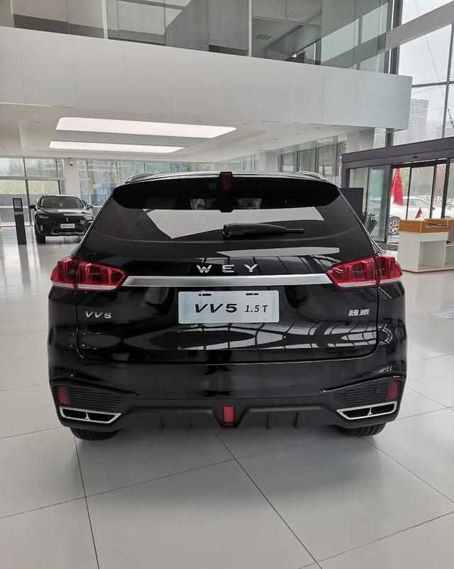 2020款全新长城wey vv5店内实拍!车长4462mm配2.